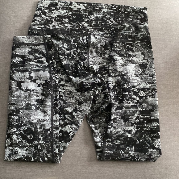 Lululemon Wunder Under Hi-rise Tights - Picture 5 of 5